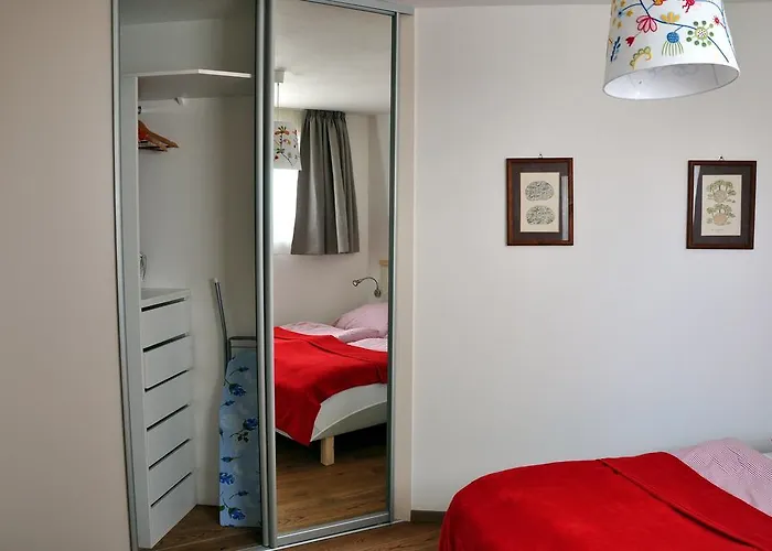 布拉迪斯拉发城堡公寓酒店